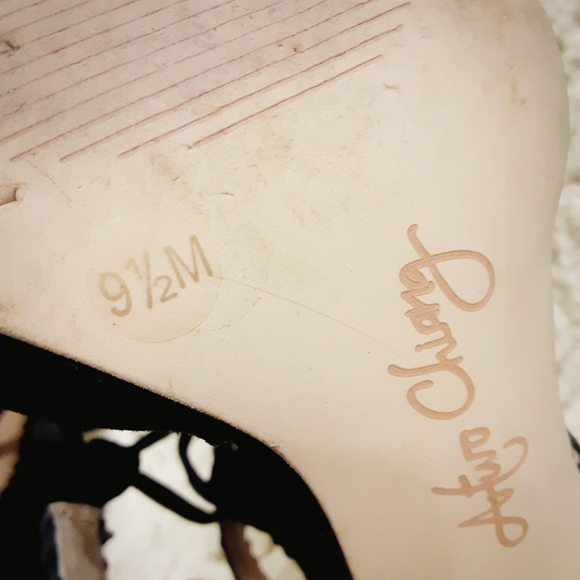 Black Suede Lace Up Heels (3½) by Arturo Chiang - Picture 16 of 16